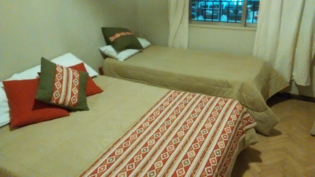 Loica Hostel Puerto Madryn Eksteriør bilde