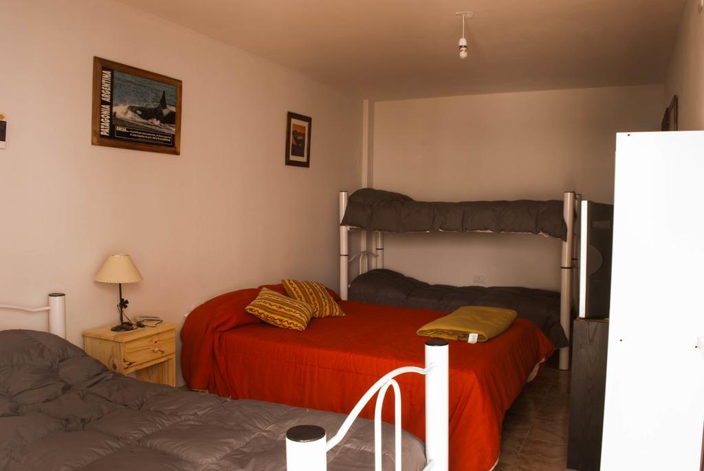 Loica Hostel Puerto Madryn Eksteriør bilde