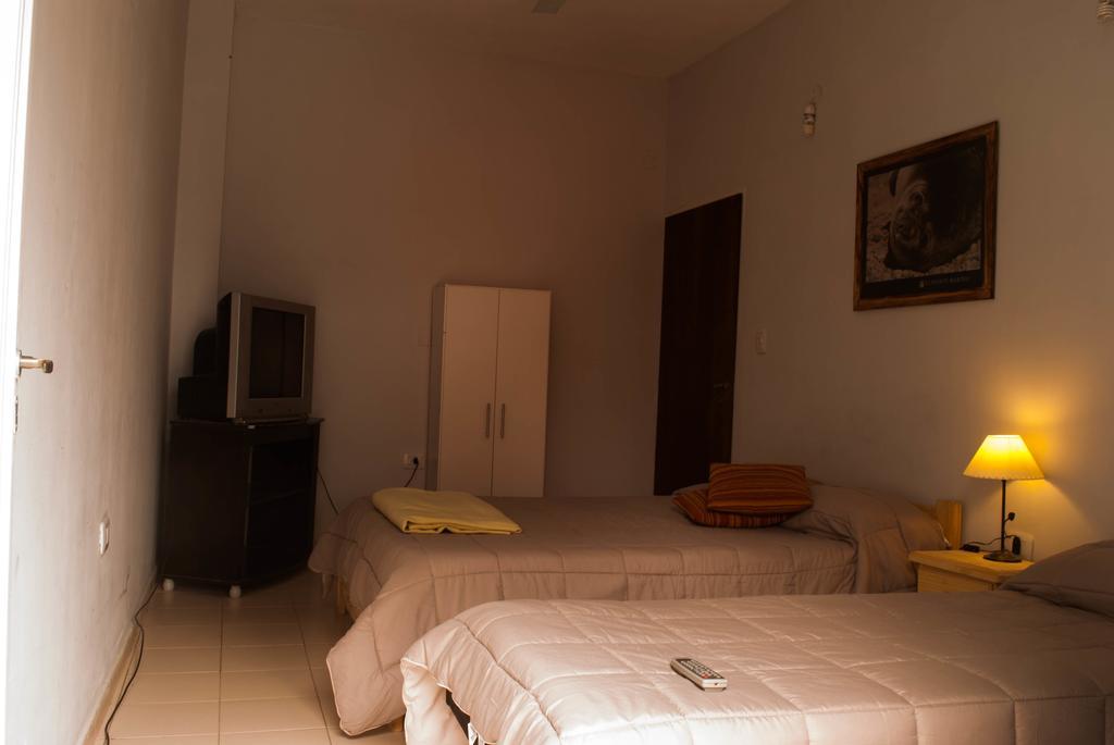 Loica Hostel Puerto Madryn Eksteriør bilde