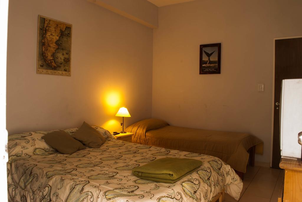 Loica Hostel Puerto Madryn Eksteriør bilde