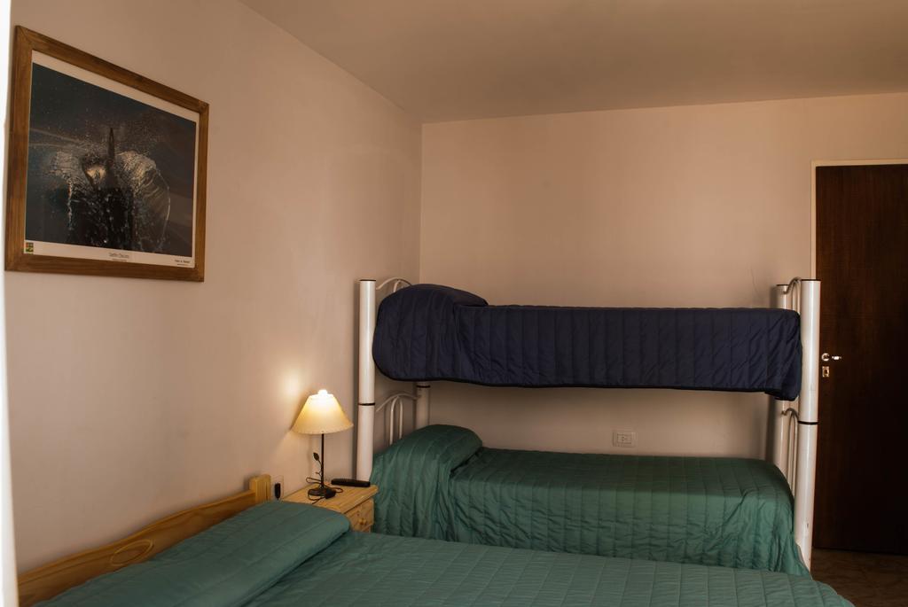 Loica Hostel Puerto Madryn Eksteriør bilde