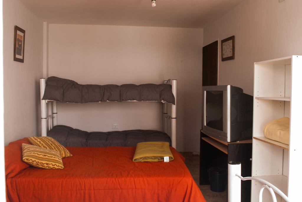 Loica Hostel Puerto Madryn Eksteriør bilde